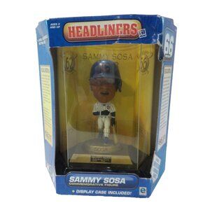 Vintage 1998 Headliners Sammy Sosa 66 Home Runs Commemorative 8" Figure w/ COA